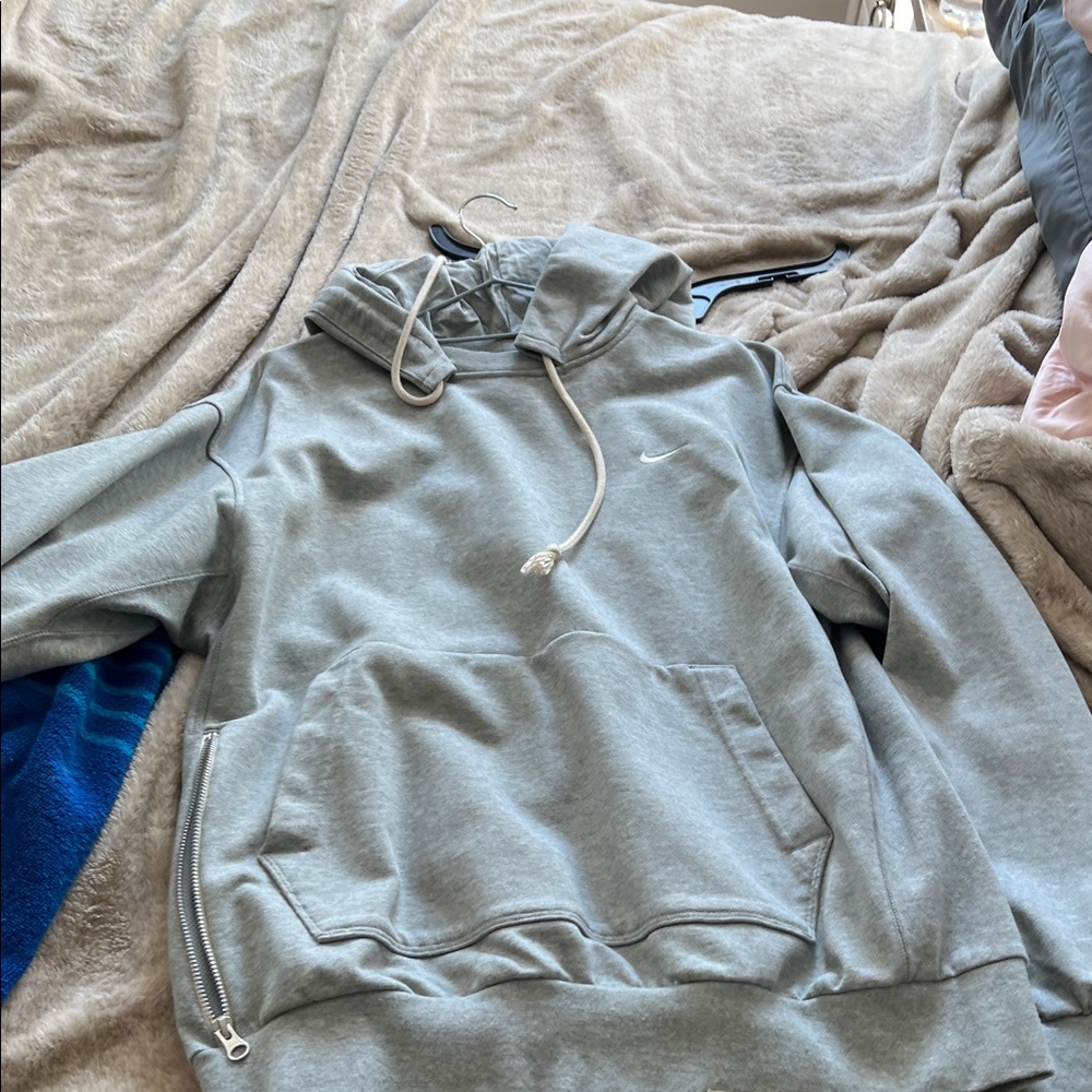 Nike Light Gray Pullover Hoodie with Small Swoosh